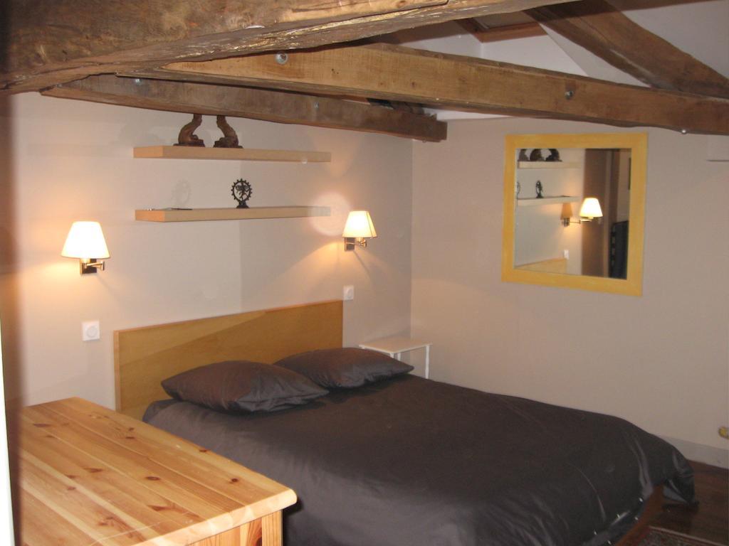 Le Domaine De Panissac Bed and Breakfast Berneuil  Exteriör bild